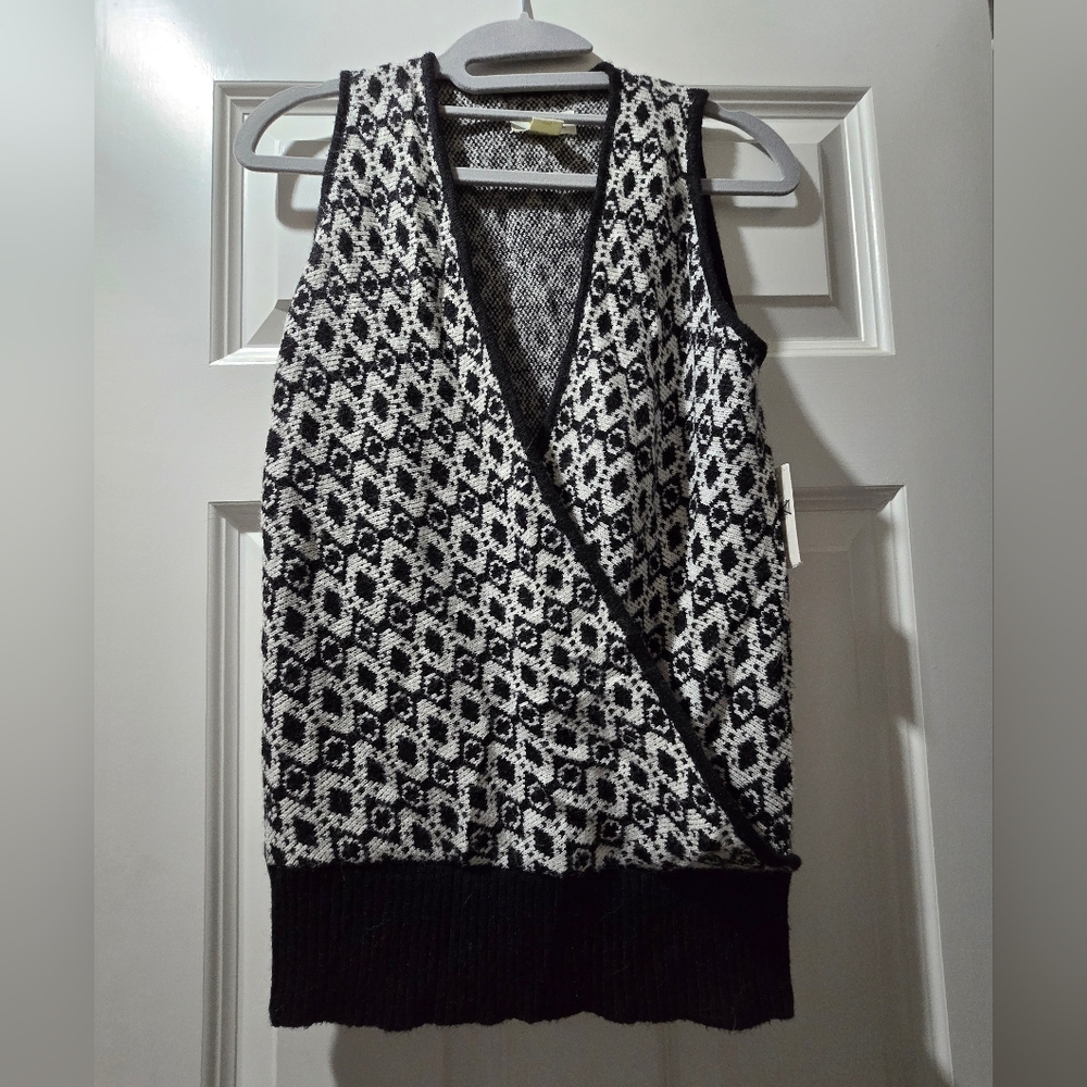 Maeve Black and White Vest